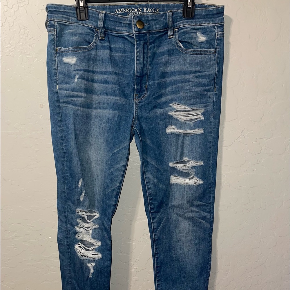 American eagle ripped jeans